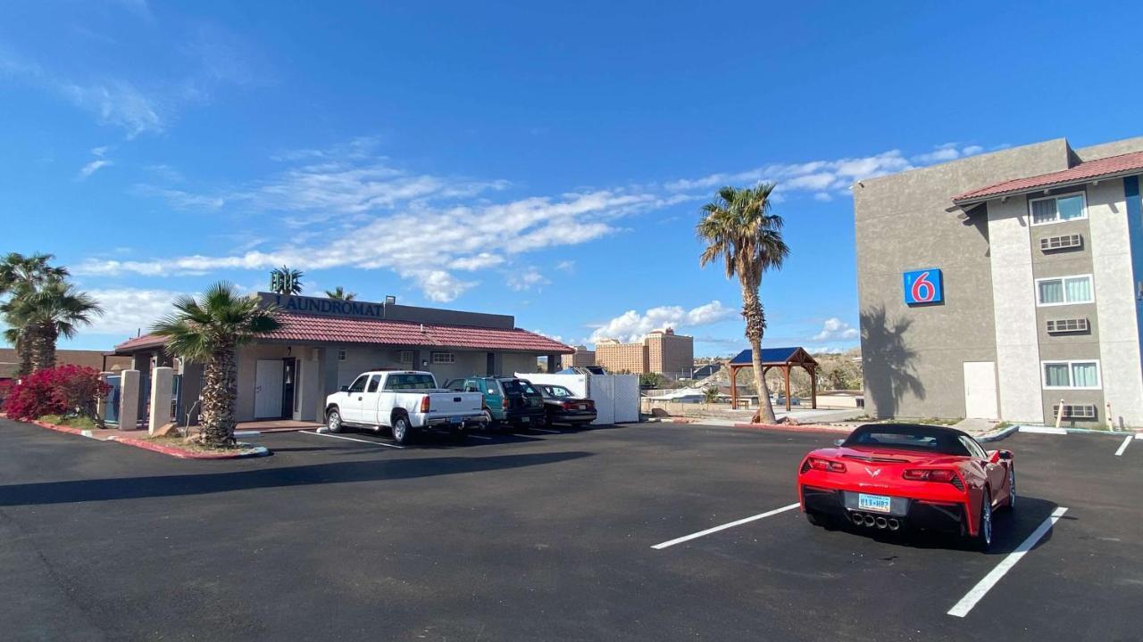 Motel 6 Bullhead City, Az - Laughlin Eksteriør billede