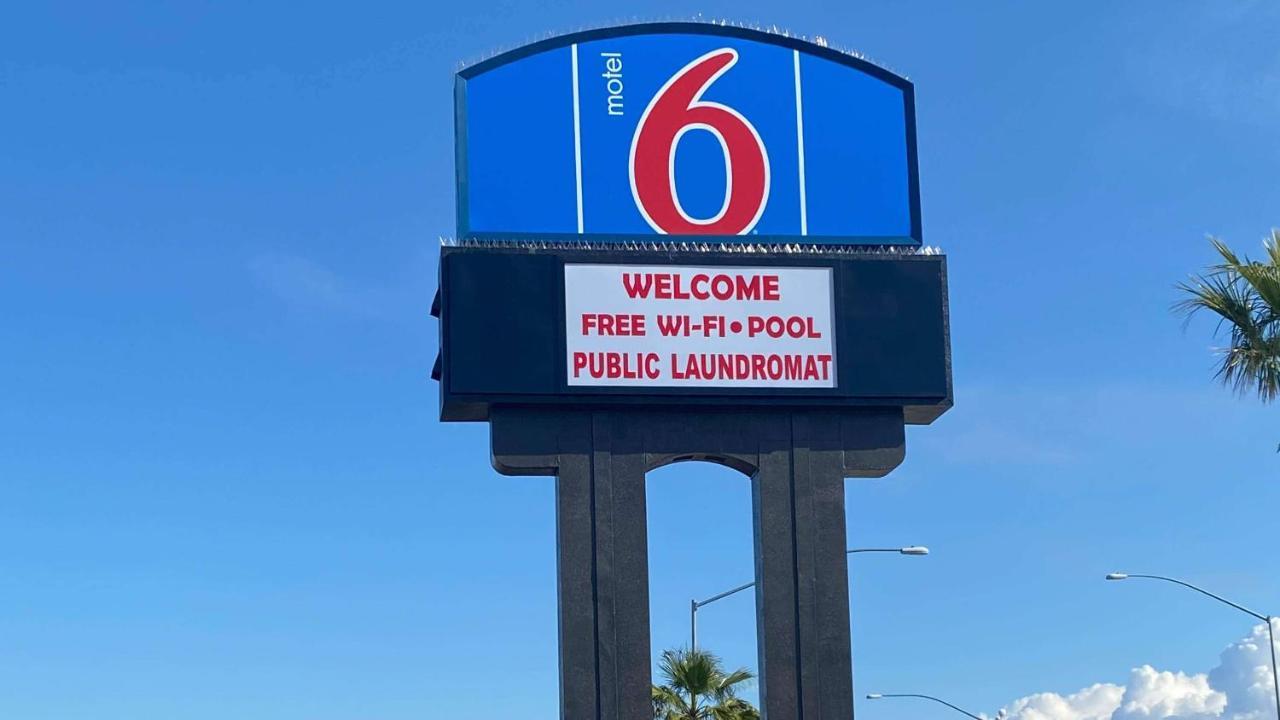 Motel 6 Bullhead City, Az - Laughlin Eksteriør billede